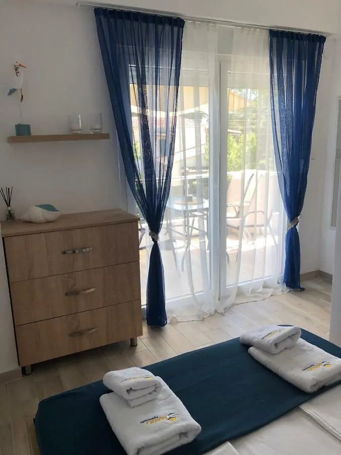 Mago Apartments Nea Kallikrateia